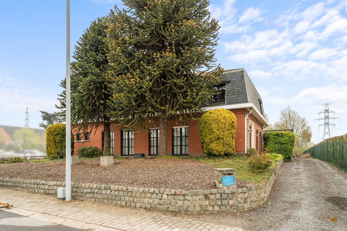 Foto 19 : Commercieel gebouw te 8530 HARELBEKE (België) - Prijs &euro; 750.000