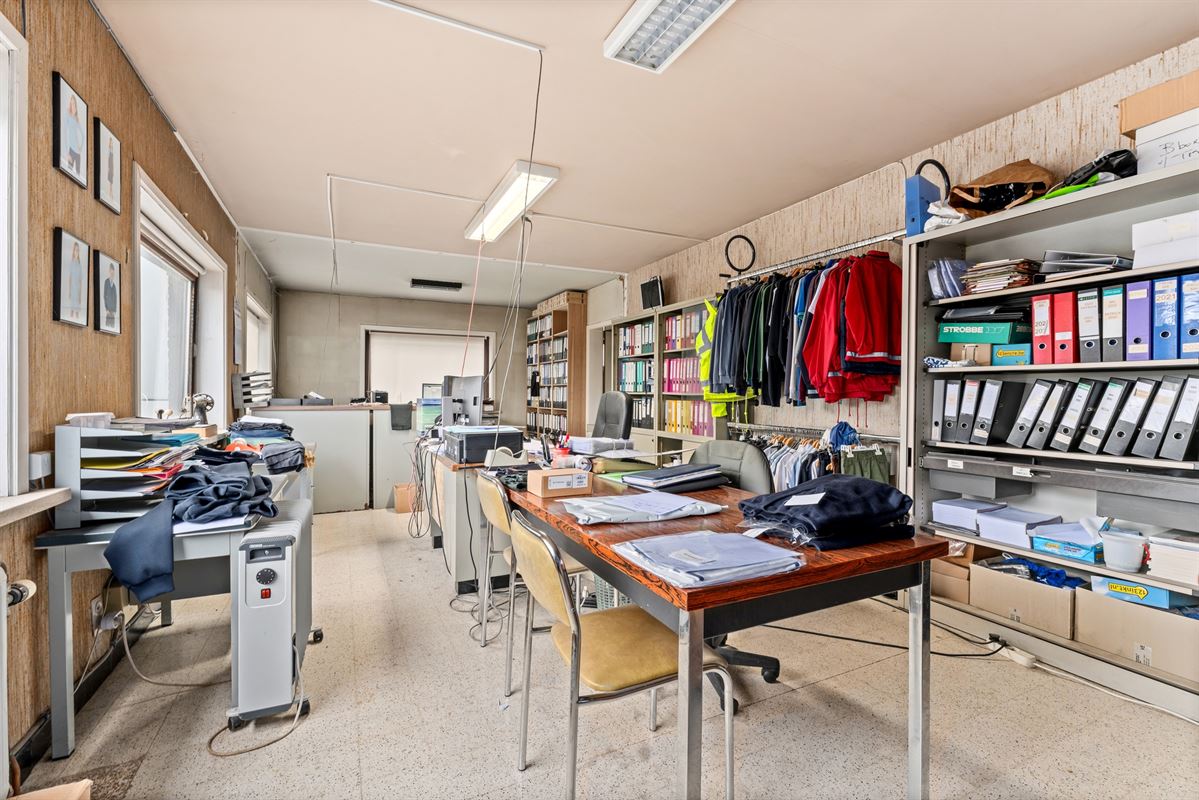 Foto 18 : Commercieel gebouw te 8530 HARELBEKE (België) - Prijs &euro; 750.000