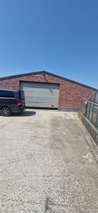 Foto 1 : Parking/Garagebox te 8880 SINT-ELOOIS-WINKEL (België) - Prijs &euro; 100