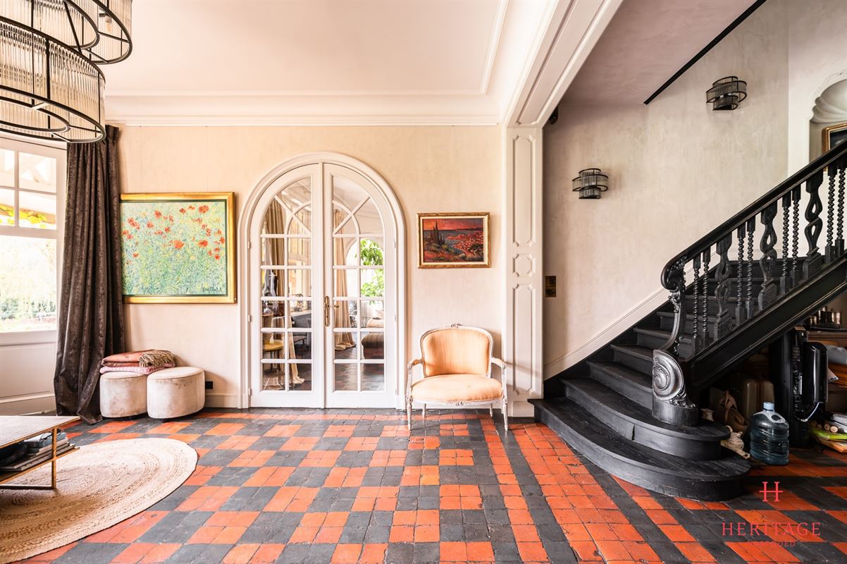 Villa in Engelse cottagesstijl te Zwijnaarde te koop te ZWIJNAARDE