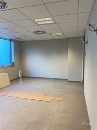 Foto 10 : Commercieel gebouw te 9080 Lochristi (België) - Prijs € 2.500