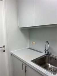 Foto 11 : Commercieel gebouw te 9080 Lochristi (België) - Prijs € 1.950