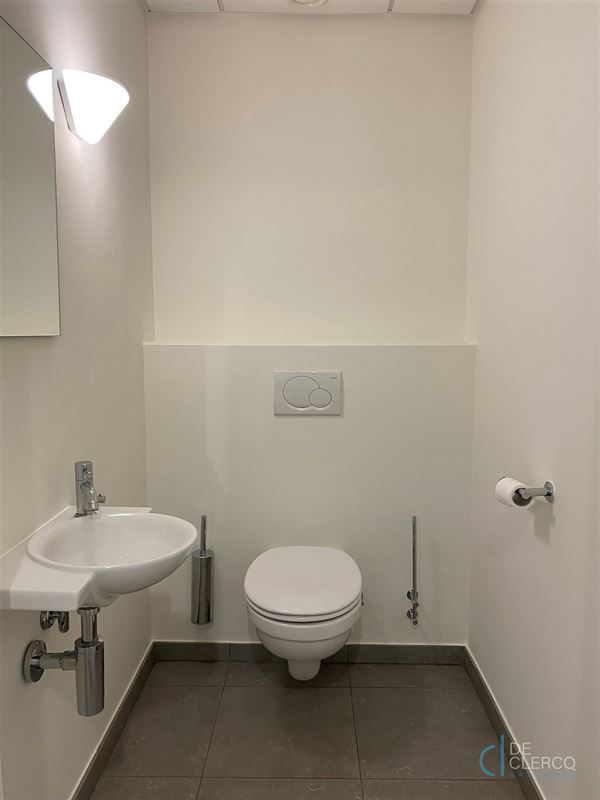 Foto 12 : Commercieel gebouw te 9080 Lochristi (België) - Prijs € 1.950