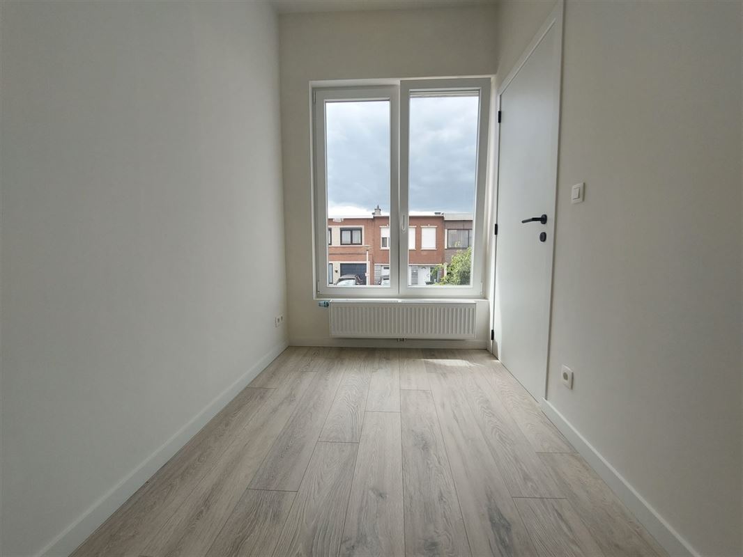 Foto 8 : Appartement te 2170 MERKSEM (België) - Prijs € 249.000