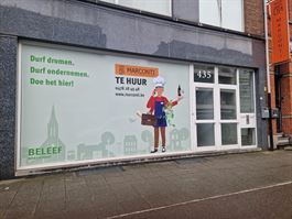 Handelsgelijkvloers te 2930 BRASSCHAAT (België) - Prijs &euro; 1.750