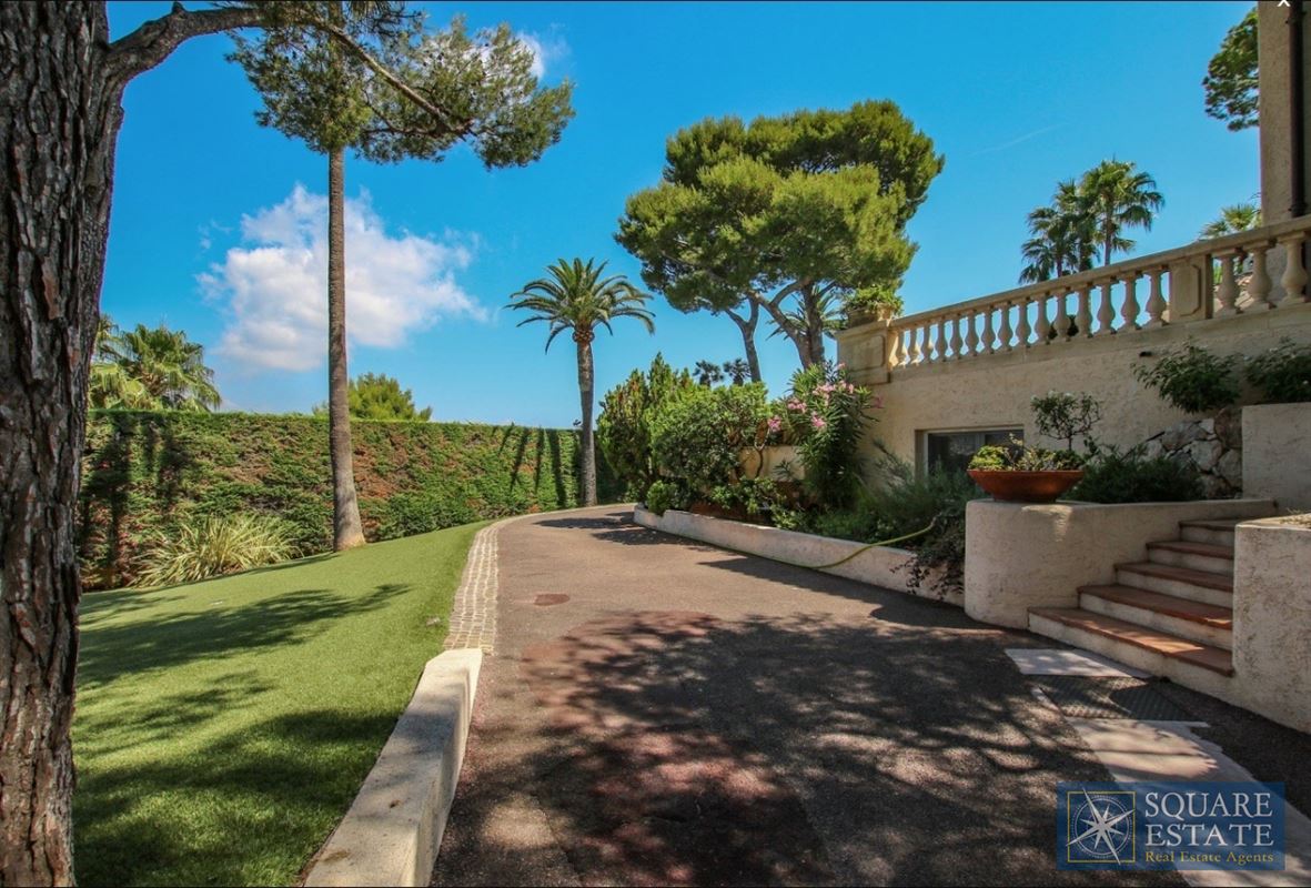 Foto 10 : Villa te 06160 JUAN LES PINS (Frankrijk) - Prijs € 11.900.000