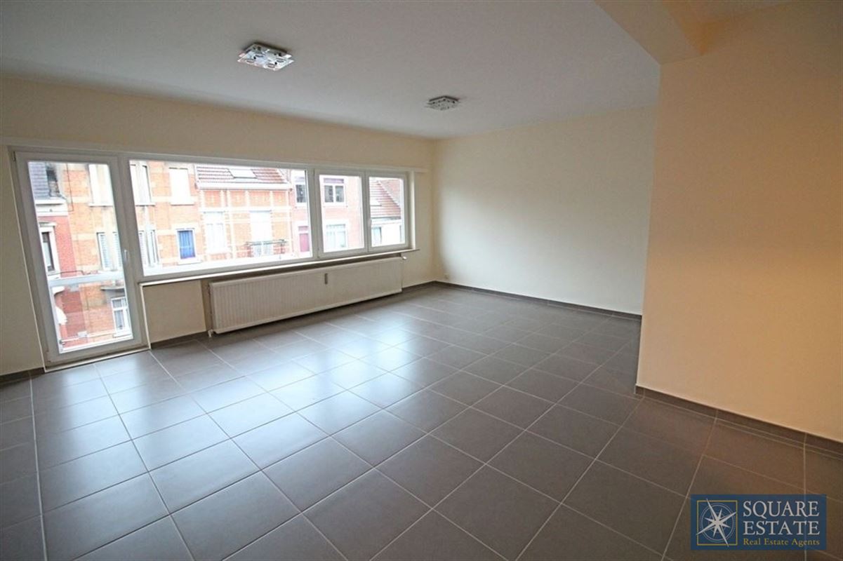 Foto 2 : Appartement te 1070 ANDERLECHT (België) - Prijs € 975