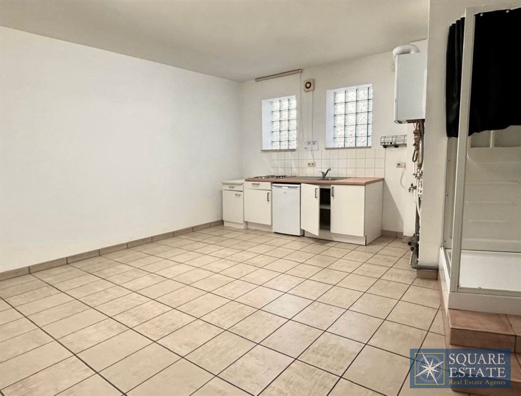 Foto 7 : Gelijkvloerse handelsruimte te 1080 MOLENBEEK-SAINT-JEAN (België) - Prijs € 235.000