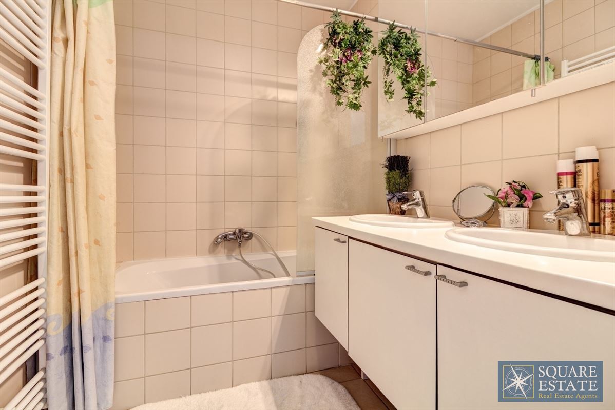 Foto 11 : Appartement te 1070 ANDERLECHT (België) - Prijs € 275.000