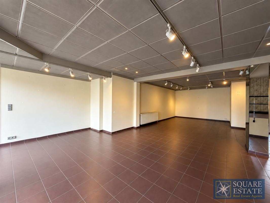 Image 2 : Rez-de-chaussée commerciaux à 1780 WEMMEL (Belgique) - Prix 1.800 &euro;