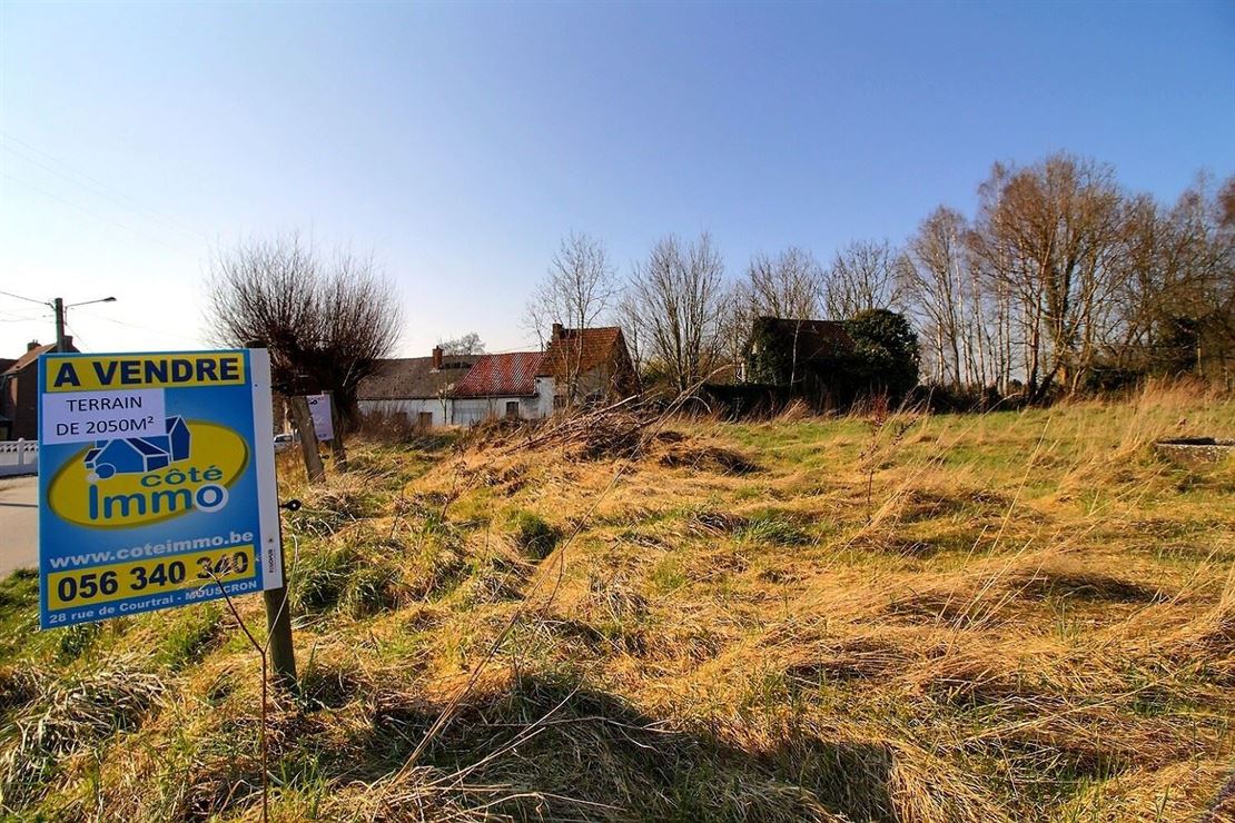 A SAISIR DERNIER LOT !!! Au  coeur du village de Wannebecq terrain de +/- 1180m².