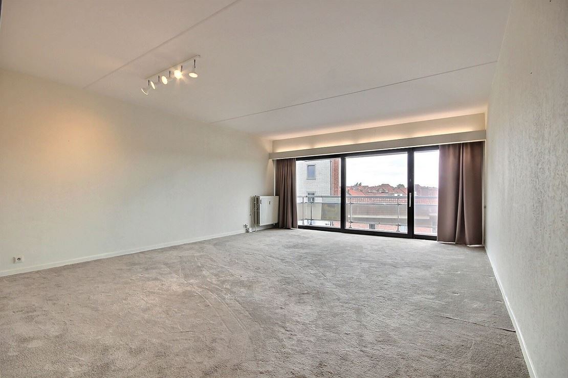 Appartement 2 chambres avec parking en plein centre-ville de Mouscron 