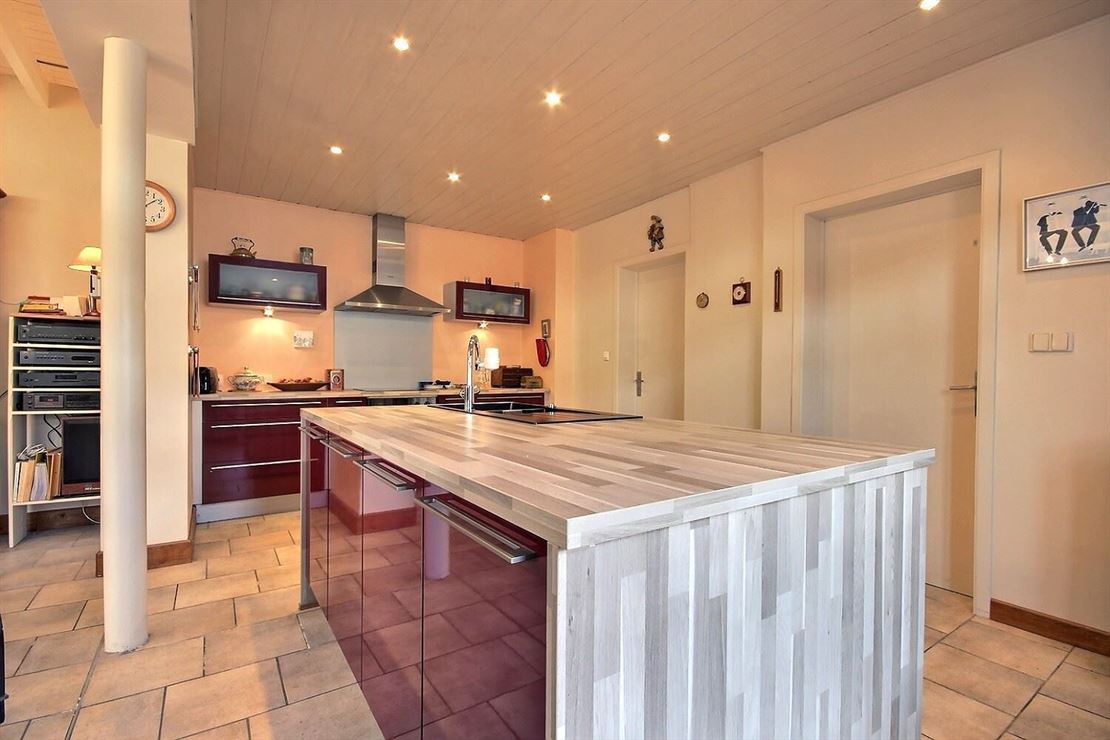 Maison rénovée 2 chambres avec garage 
