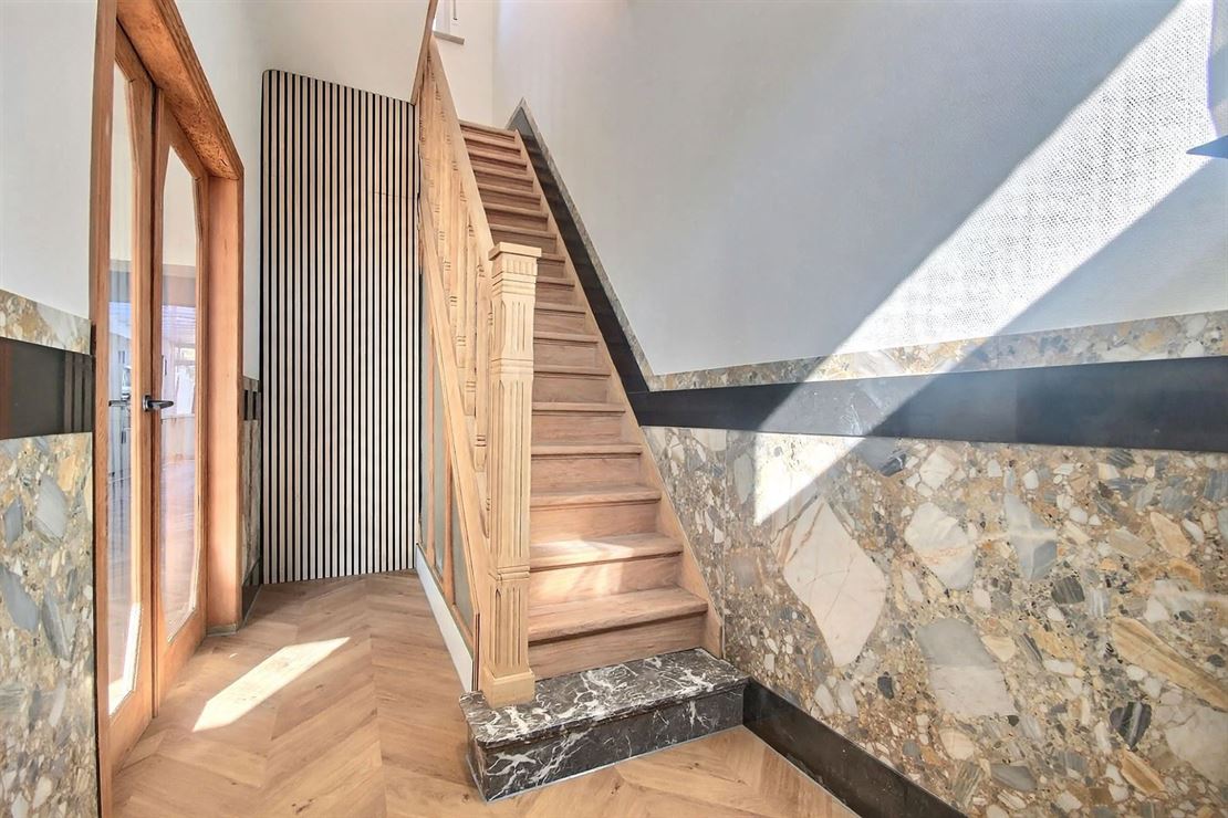 Superbe maison de caractère entièrement rénovée avec jardin, terrasse et panneaux photovoltaïques

