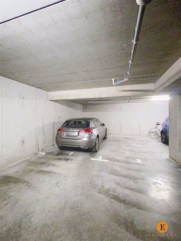 Modern gelijkvloers appartement met tuin en autostaanplaats.