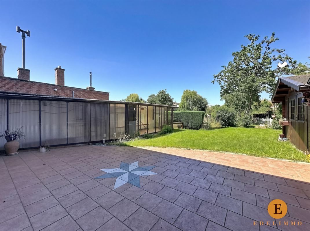 HOB met 4 slaapkamers, garage en gezellige tuin.