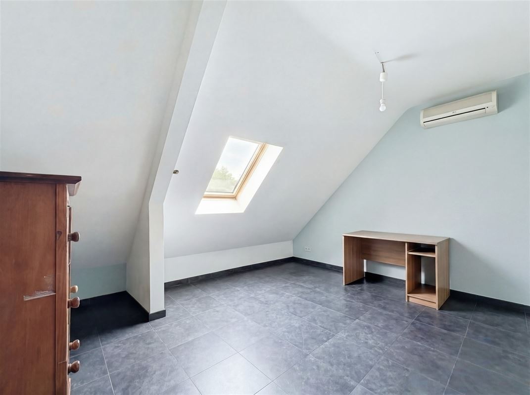 Energiezuinige gezinswoning met 4 slaapkamers en gezellige tuin.