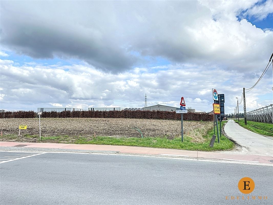 Bouwgrond voor OB van 846m². Zonder bouwverplichting!
