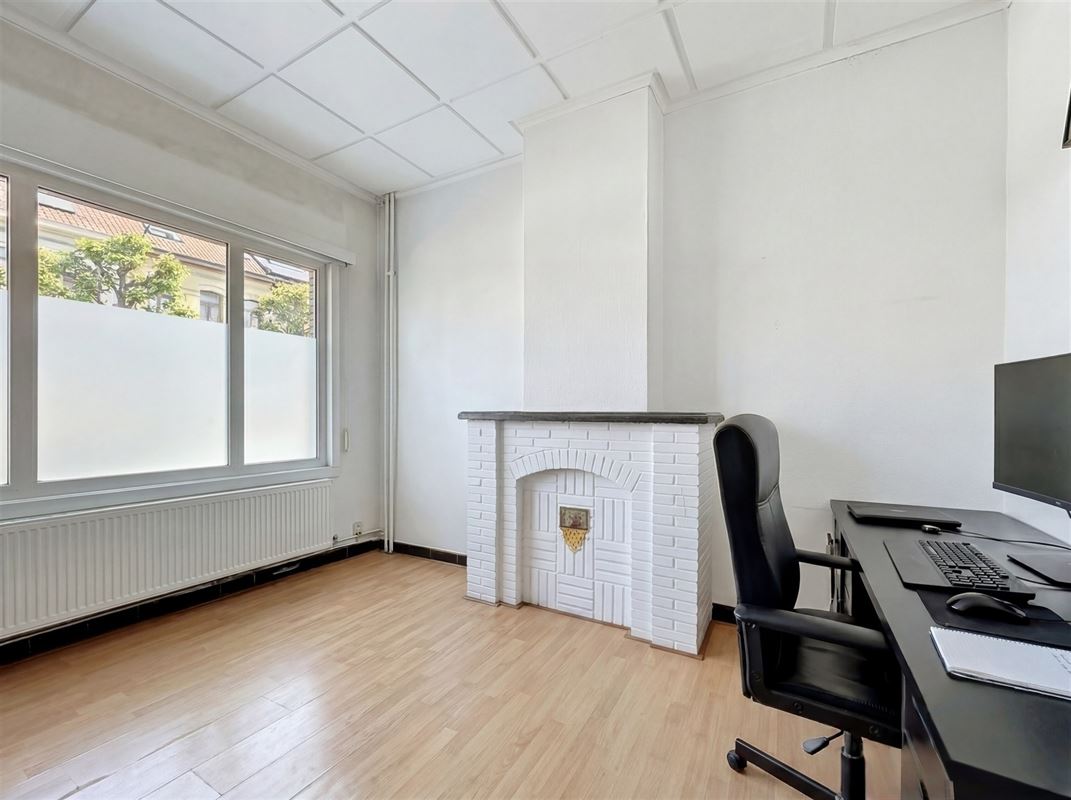 Karaktervolle stadswoning met 4 slaapkamers en stadstuin.