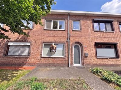 Energiezuinige gezinswoning met 4 slaapkamers en gezellige tuin.