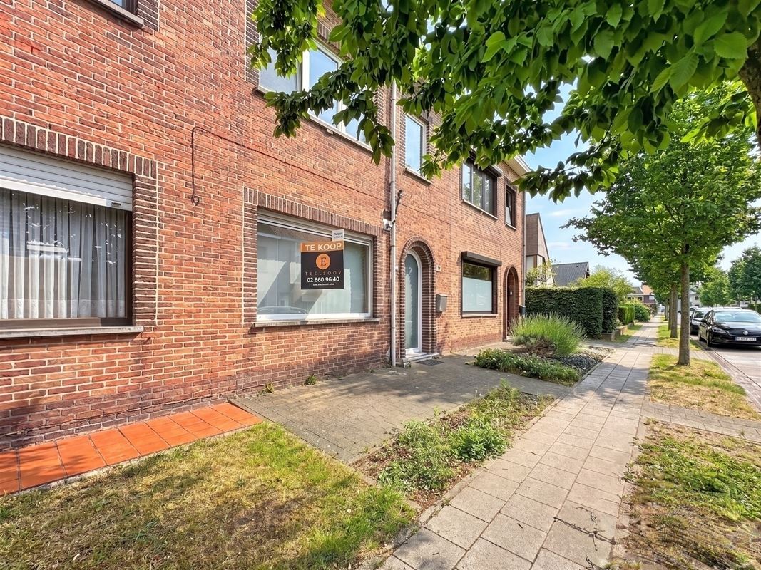 Energiezuinige gezinswoning met 4 slaapkamers en gezellige tuin.