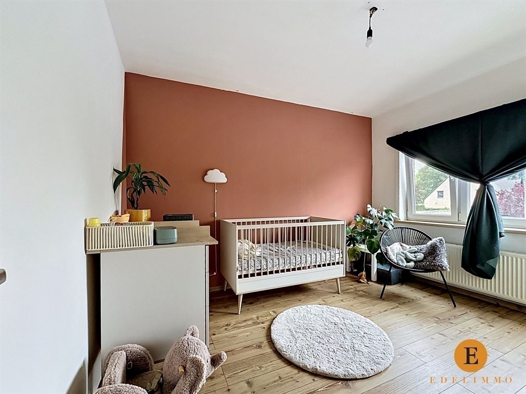 Energiezuinige gezinswoning met 4 slaapkamers en gezellige tuin.