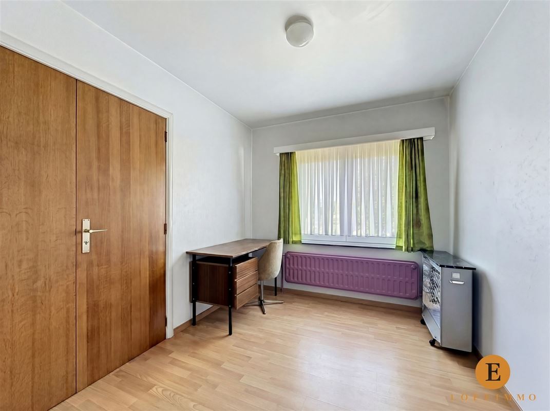 HOB met 4 slaapkamers, garage en gezellige tuin.