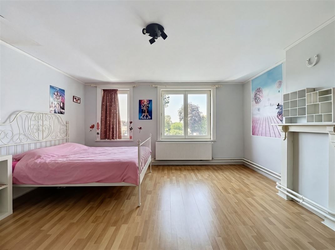 Karaktervolle stadswoning met 4 slaapkamers en stadstuin.