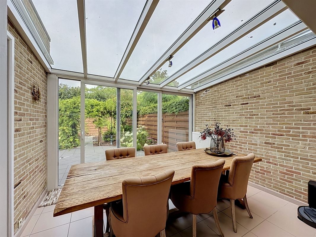 Instapklare HOB met oprit, garage en gezellige tuin.
