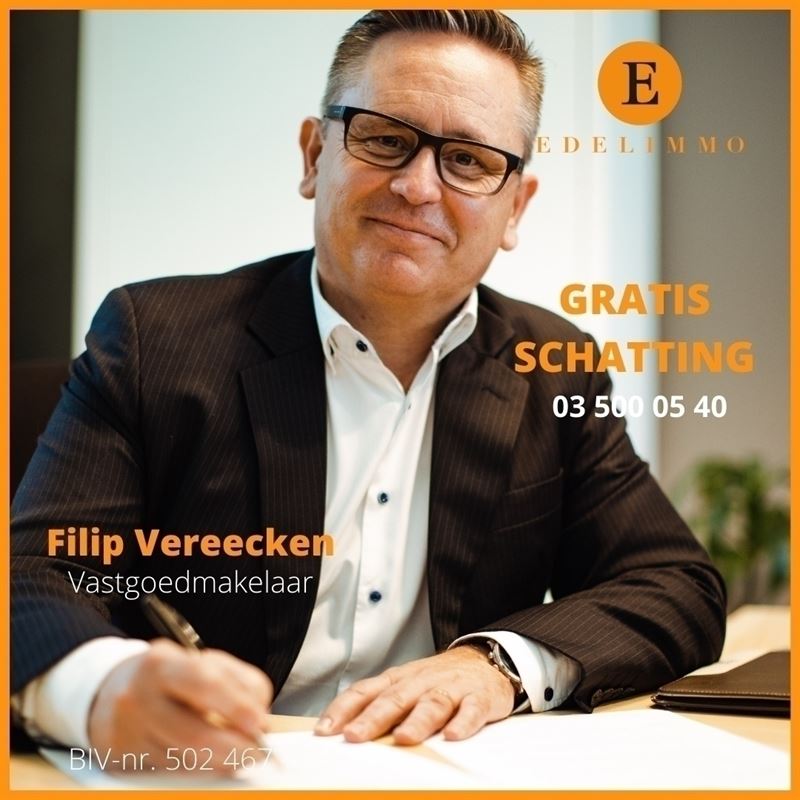 Goed onderhouden bel-etage met 3 slpks, garage en tuintje.