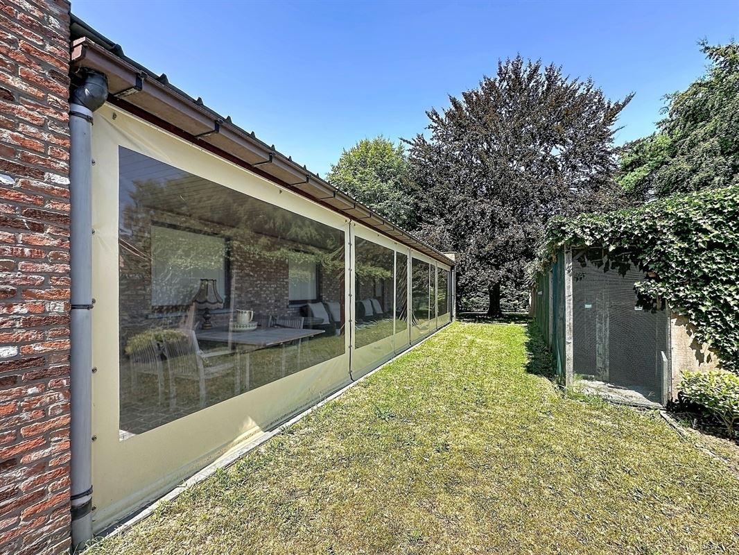 Ruime HOB met 4 slpks, garage en prachtige groene tuin.