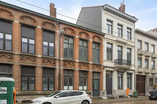Twee naastgelegen herenhuizen te Zurenborg