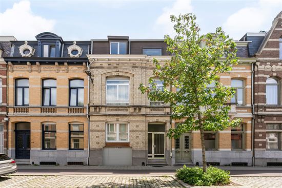 charmant herenhuis met zonnige tuin en 5 slaapkamers op de grens Mortsel - Berchem