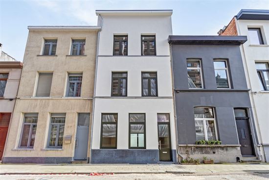 Totaal gerenoveerde stadswoning met EPC A nabij het Groen Kwartier