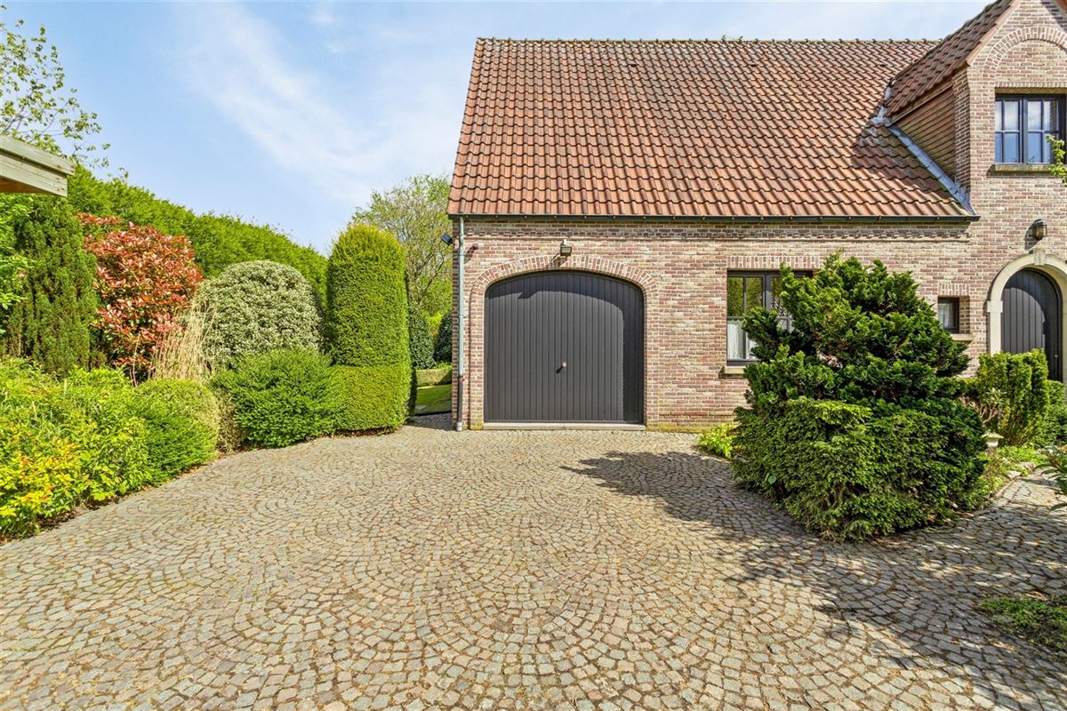 Foto 5 : Huis te 2970 'S-GRAVENWEZEL (België) - Prijs € 685.000