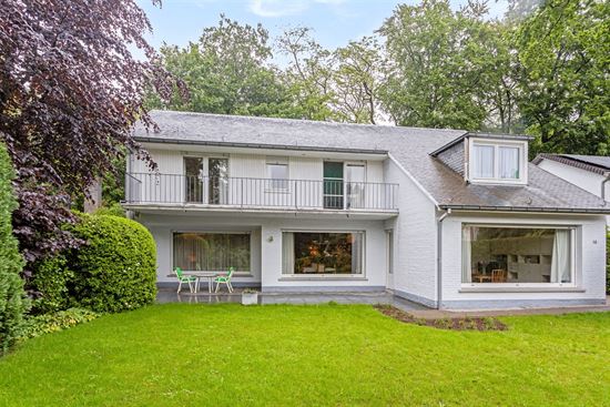 Tijdloze, ruime villa op toplocatie in de Pulhofbuurt