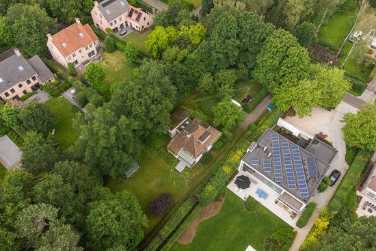 Charmante woning op een perceel van 4060 m² te Schilde