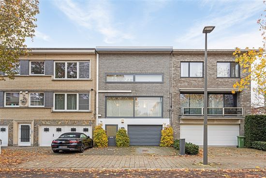 Instapklare bel-etage met stadstuin op toplocatie