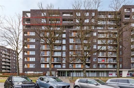 Ruim appartement met giga terras, zorgeloze investering