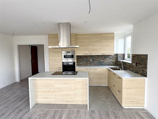 AGerenoveerd app met 3slp op het 7de