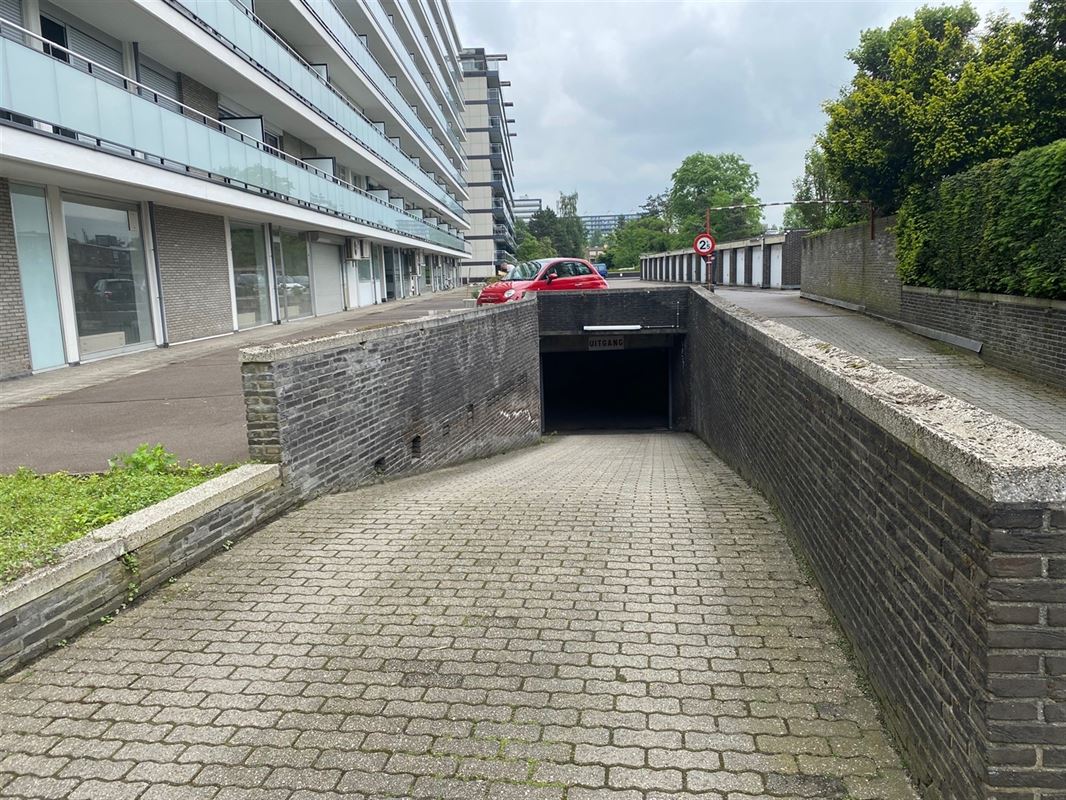 Foto 2 : binnenstaanplaats te 2600 BERCHEM (België) - Prijs € 95