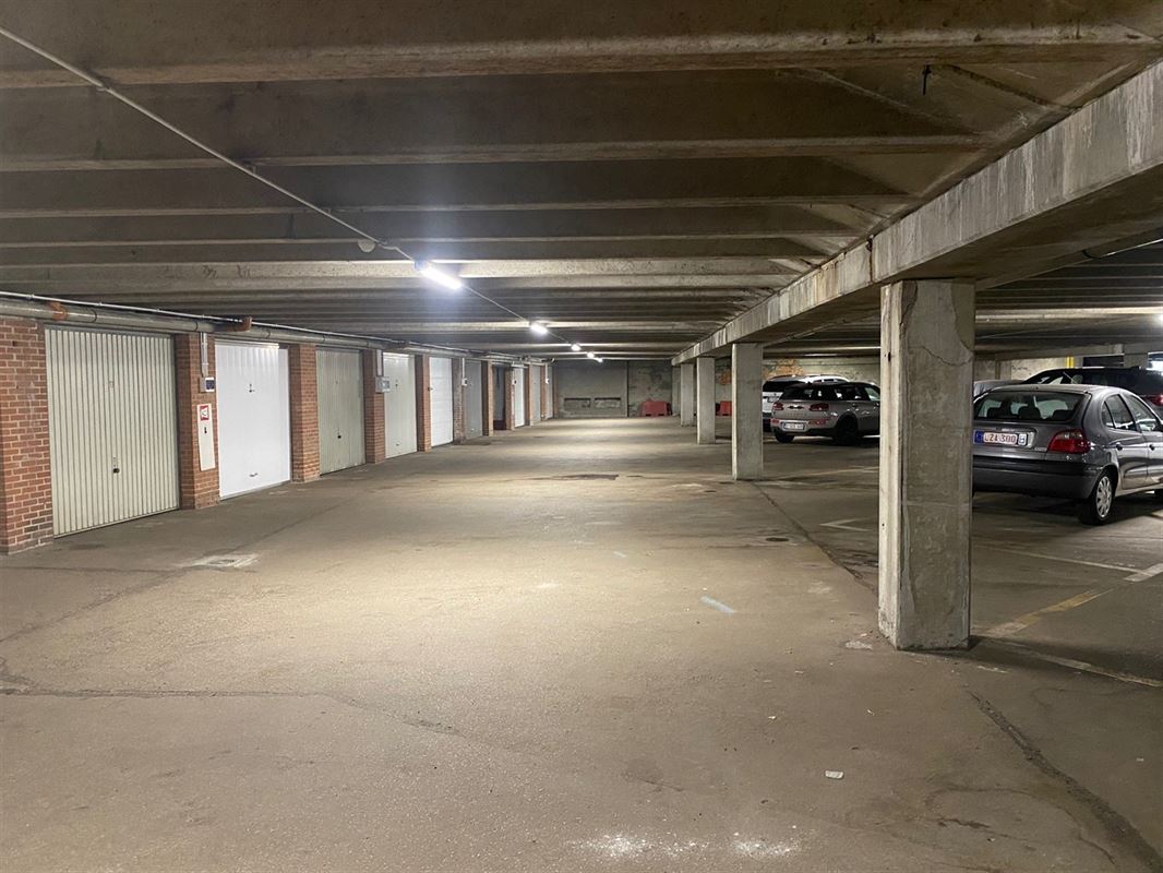 Foto 3 : binnenstaanplaats te 2600 BERCHEM (België) - Prijs € 95