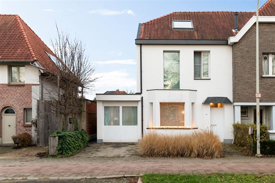 Instapklare woning met ruime tuin en oprit in Elsdonk