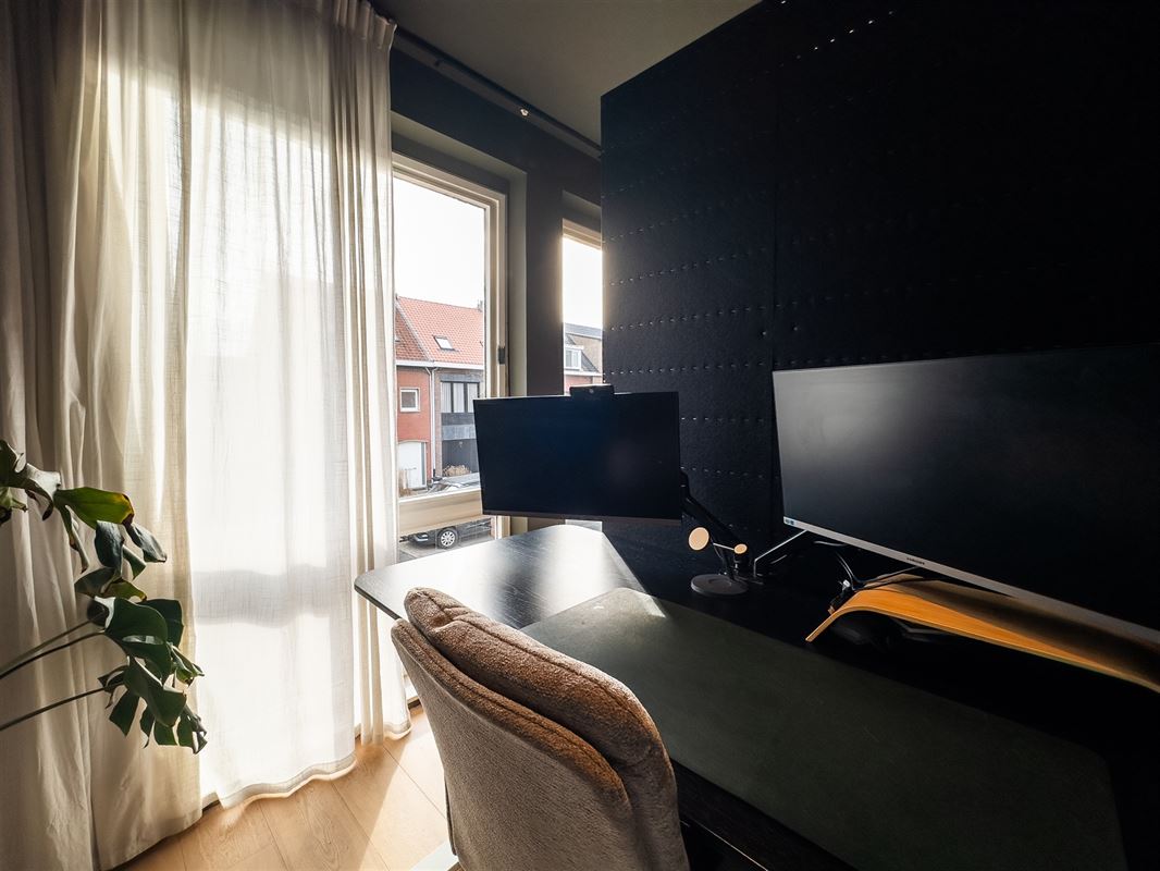 Foto 20 : Bel-etage te 2650 EDEGEM (België) - Prijs &euro; 495.000