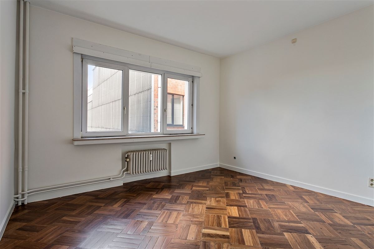 Foto 12 : Appartement te 2600 BERCHEM (België) - Prijs &euro; 880