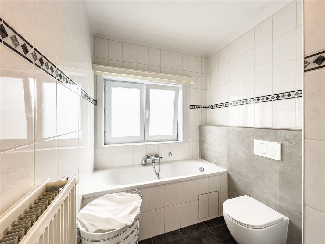 Foto 16 : Bel-etage te 2600 BERCHEM (België) - Prijs &euro; 749.000