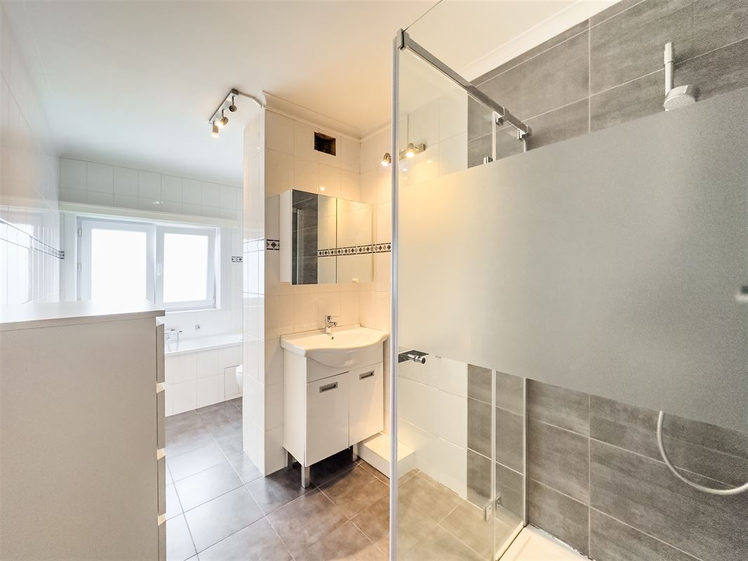 Foto 15 : Bel-etage te 2600 BERCHEM (België) - Prijs &euro; 749.000