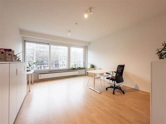 Praktijk/kantoor ruimte op een gegeerde locatie