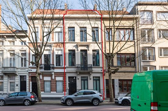 Ruim studentenhuis met 8 kamers met centrale ligging