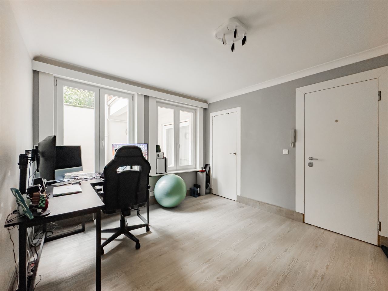 Foto 37 : Appartement te 2600 ANTWERPEN (België) - Prijs &euro; 934.000